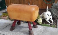 Sprungbock Hocker mit Lederfüssen